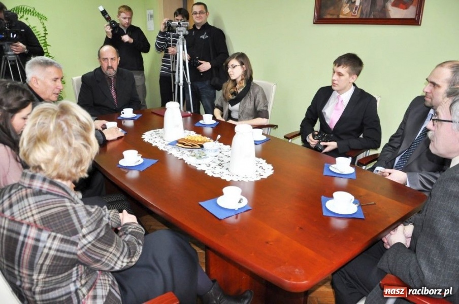 Zdjęcie w galerii na portalu naszraciborz.pl: Szkoła z Rydułtów partnerem PWSZ wiadomości z regionu