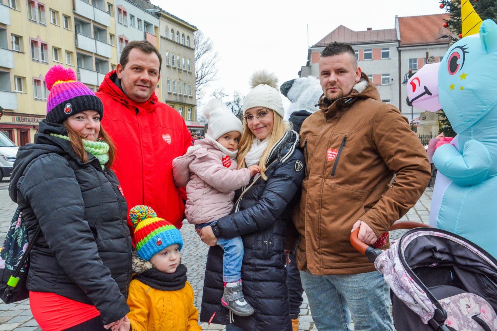 Zdjęcie w galerii na portalu naszraciborz.pl: Orkiestra gra i gotuje na raciborskim Rynku [FOTO i WIDEO] wiadomości z regionu