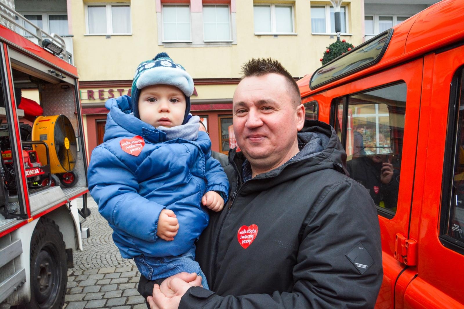 Zdjęcie w galerii na portalu naszraciborz.pl: Orkiestra gra i gotuje na raciborskim Rynku [FOTO i WIDEO] wiadomości z regionu