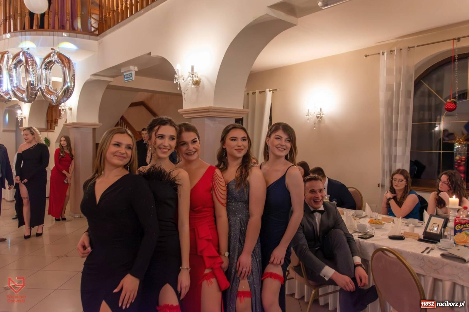 Zdjęcie w galerii na portalu naszraciborz.pl: Ach! Cóż to był za BAL! Ekonomik raz jeszcze wiadomości z regionu