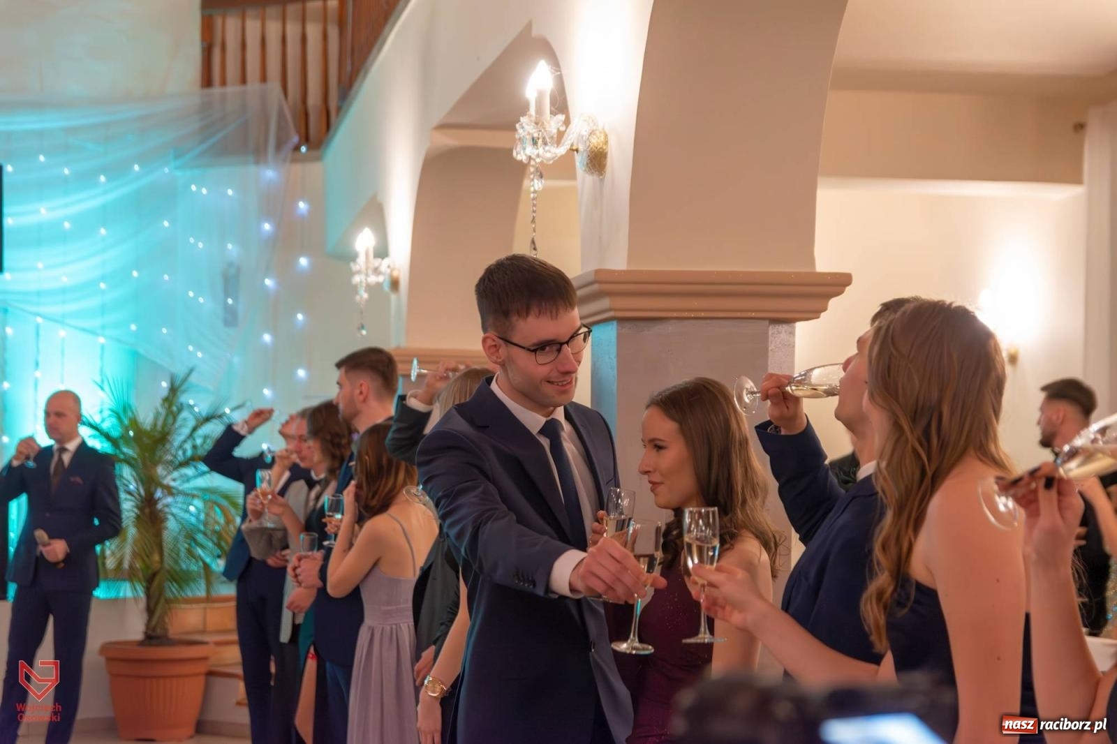 Zdjęcie w galerii na portalu naszraciborz.pl: Ach! Cóż to był za BAL! Ekonomik raz jeszcze wiadomości z regionu