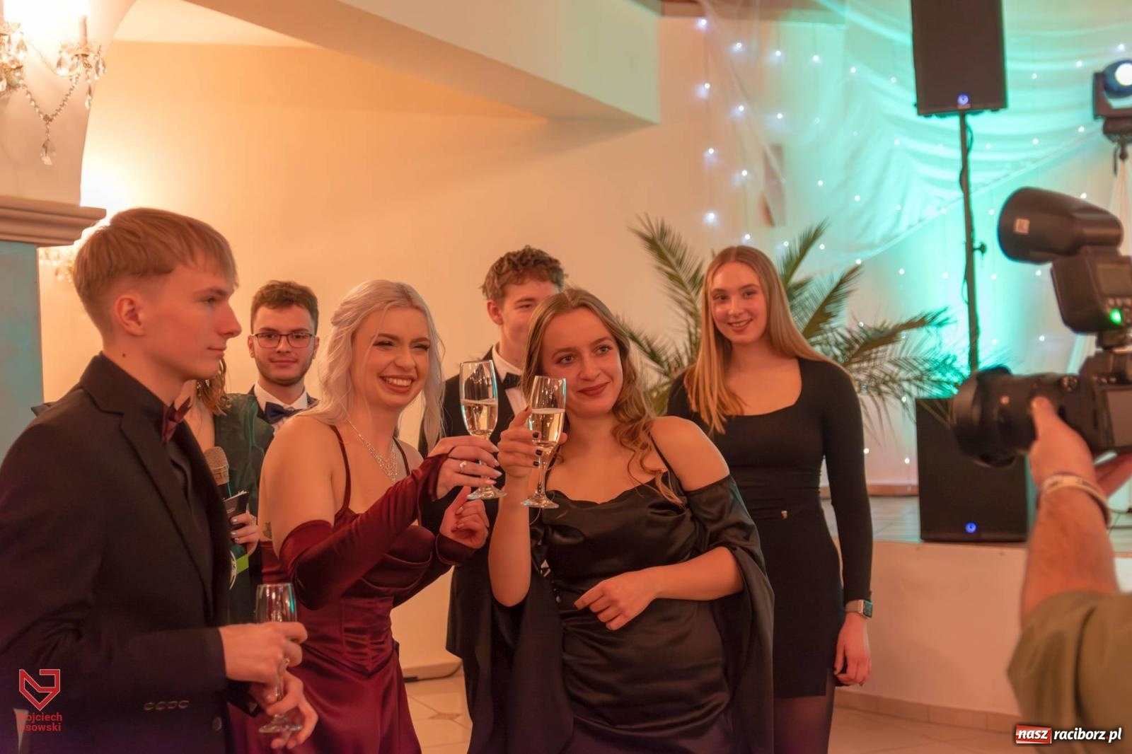 Zdjęcie w galerii na portalu naszraciborz.pl: Ach! Cóż to był za BAL! Ekonomik raz jeszcze wiadomości z regionu