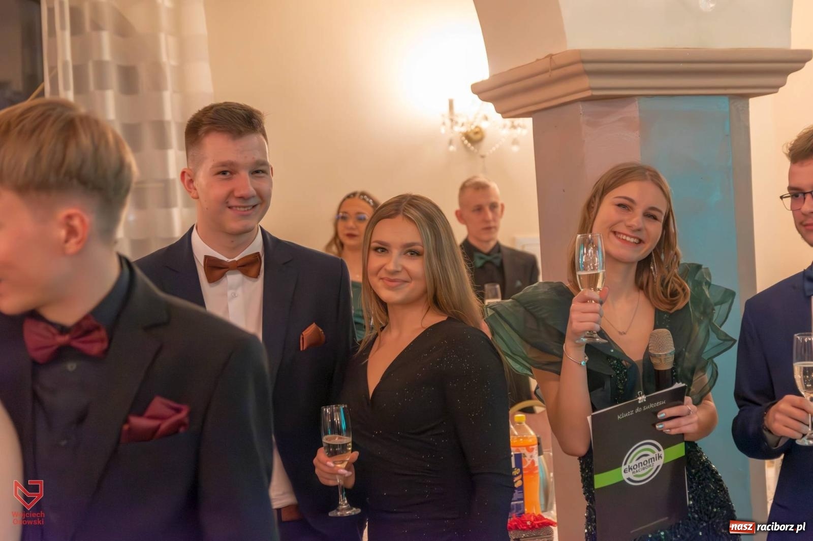 Zdjęcie w galerii na portalu naszraciborz.pl: Ach! Cóż to był za BAL! Ekonomik raz jeszcze wiadomości z regionu