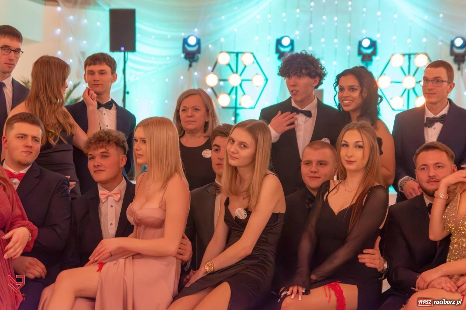 Zdjęcie w galerii na portalu naszraciborz.pl: Ach! Cóż to był za BAL! Ekonomik raz jeszcze wiadomości z regionu