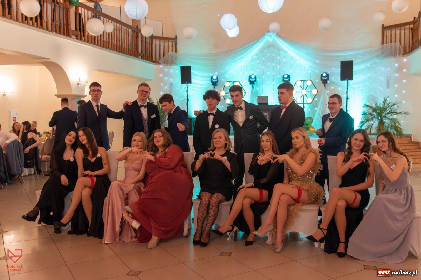 Zdjęcie w galerii na portalu naszraciborz.pl: Ach! Cóż to był za BAL! Ekonomik raz jeszcze wiadomości z regionu