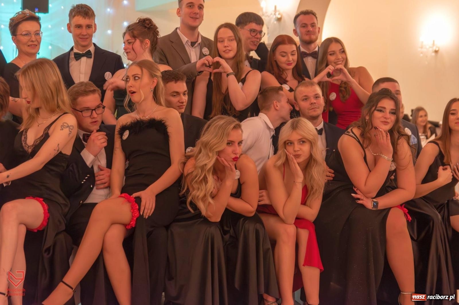 Zdjęcie w galerii na portalu naszraciborz.pl: Ach! Cóż to był za BAL! Ekonomik raz jeszcze wiadomości z regionu