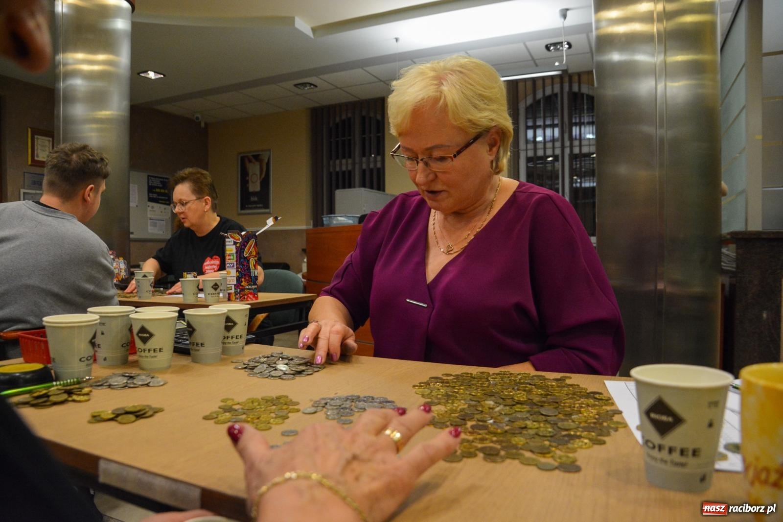 Zdjęcie w galerii na portalu naszraciborz.pl: Bank Spółdzielczy w Raciborzu dziewiętnasty raz gra z Orkiestrą wiadomości z regionu