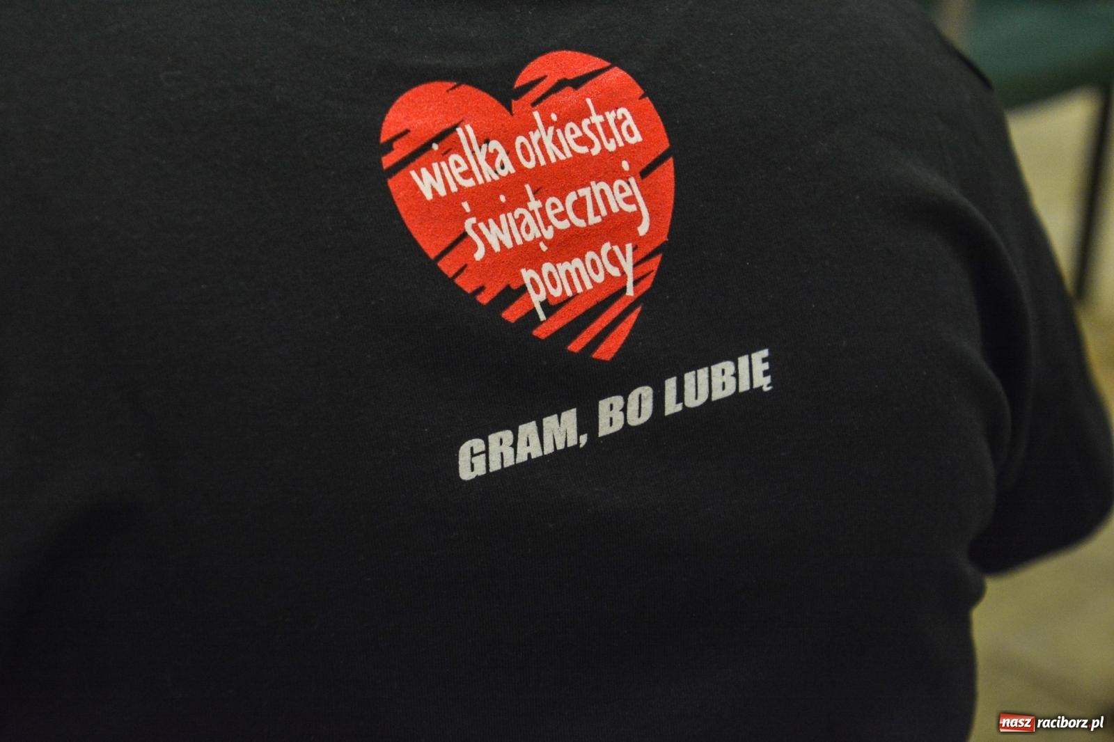 Zdjęcie w galerii na portalu naszraciborz.pl: Bank Spółdzielczy w Raciborzu dziewiętnasty raz gra z Orkiestrą wiadomości z regionu