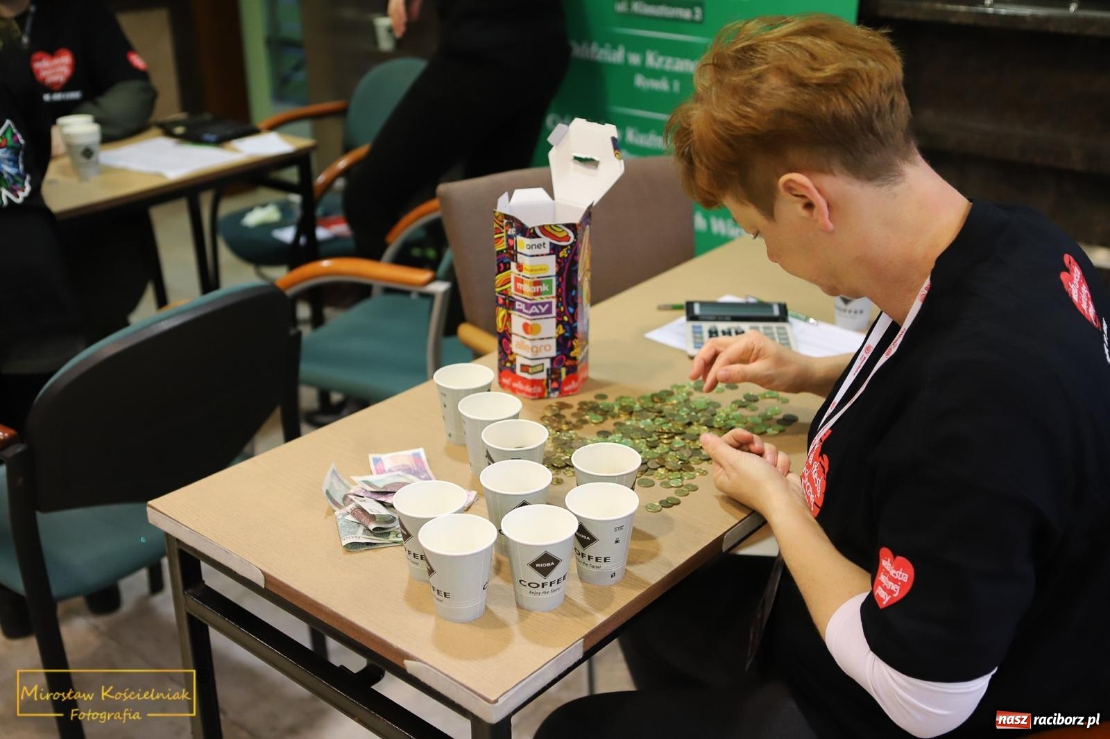 Zdjęcie w galerii na portalu naszraciborz.pl: Bank Spółdzielczy w Raciborzu dziewiętnasty raz gra z Orkiestrą wiadomości z regionu