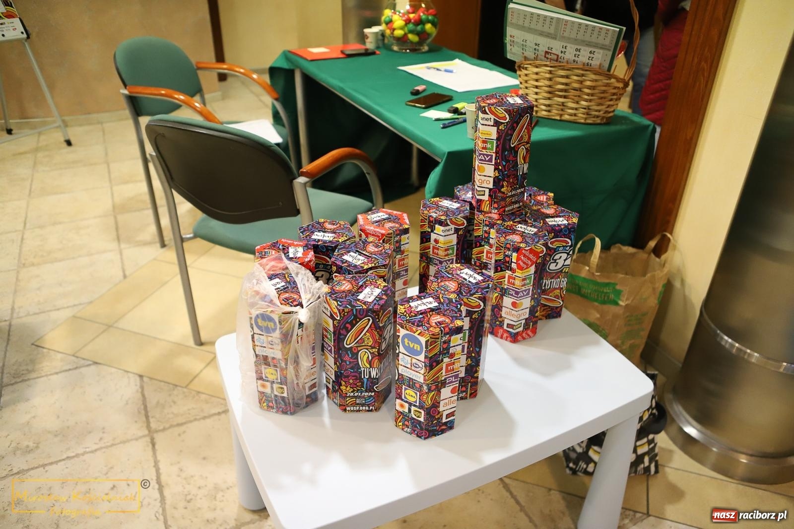 Zdjęcie w galerii na portalu naszraciborz.pl: Bank Spółdzielczy w Raciborzu dziewiętnasty raz gra z Orkiestrą wiadomości z regionu