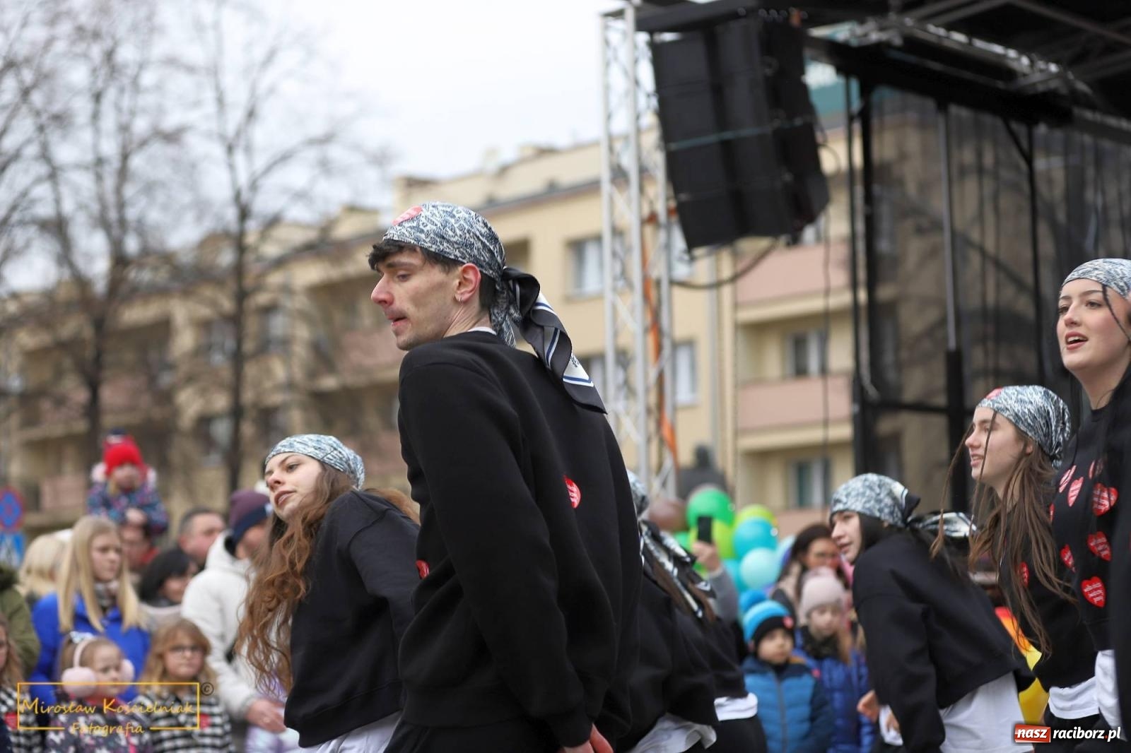 Zdjęcie w galerii na portalu naszraciborz.pl: Hip-hop i Skaza. Orkiestrowe taneczne show [FOTO i WIDEO] wiadomości z regionu
