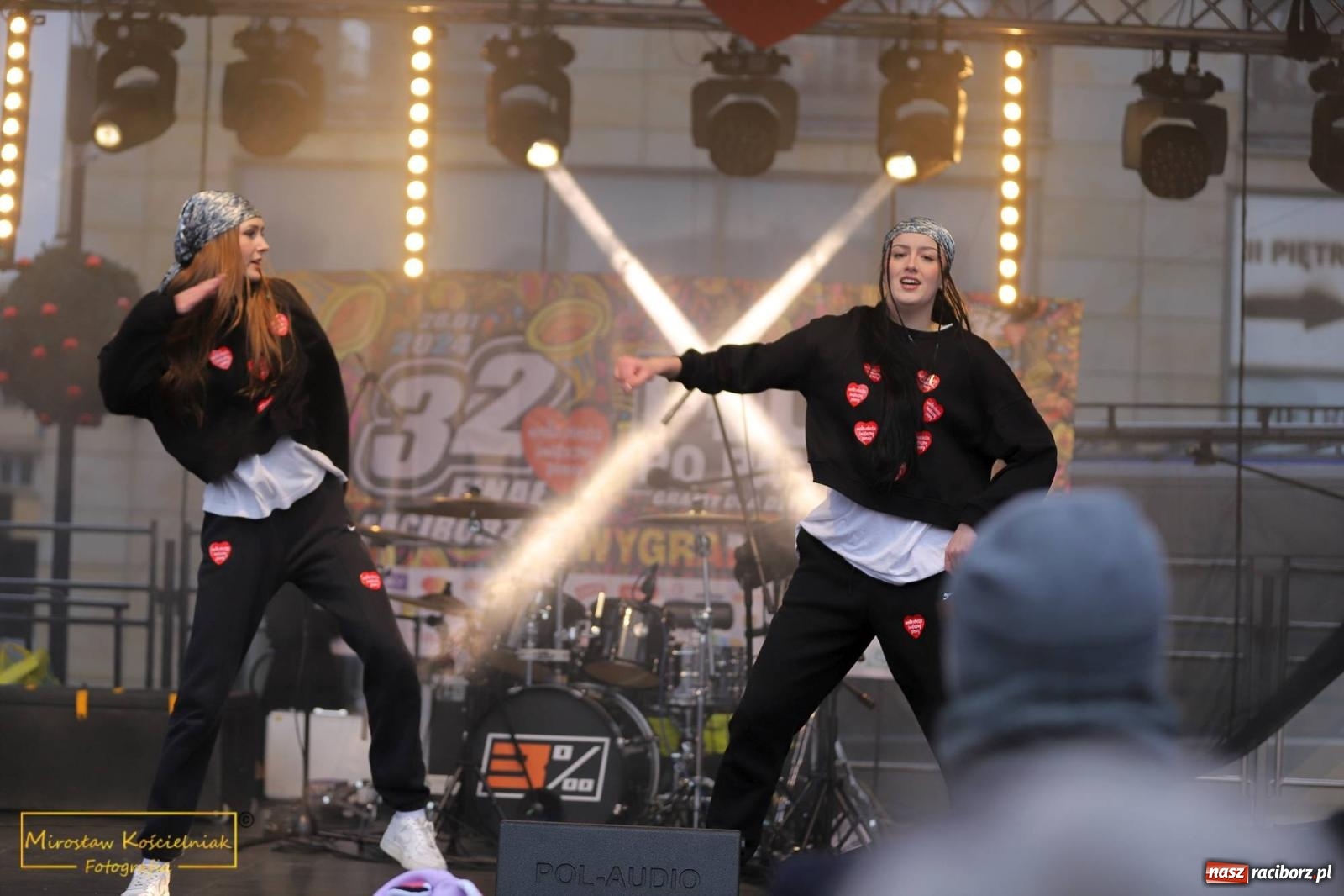 Zdjęcie w galerii na portalu naszraciborz.pl: Hip-hop i Skaza. Orkiestrowe taneczne show [FOTO i WIDEO] wiadomości z regionu