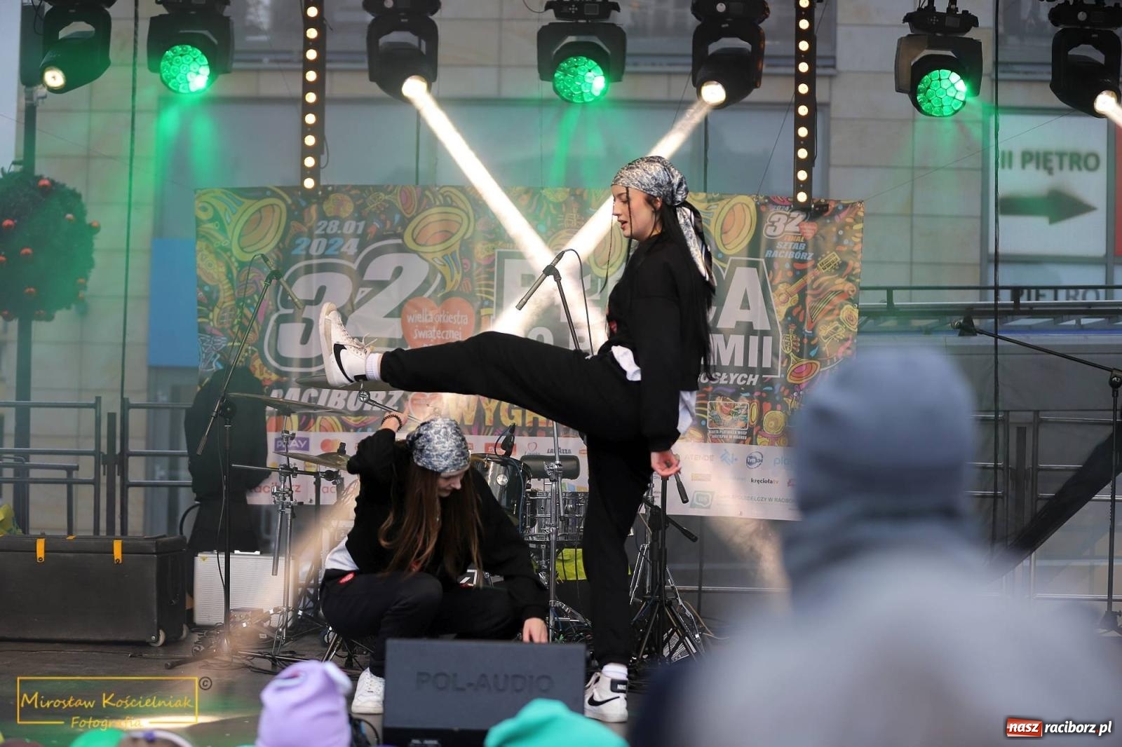 Zdjęcie w galerii na portalu naszraciborz.pl: Hip-hop i Skaza. Orkiestrowe taneczne show [FOTO i WIDEO] wiadomości z regionu