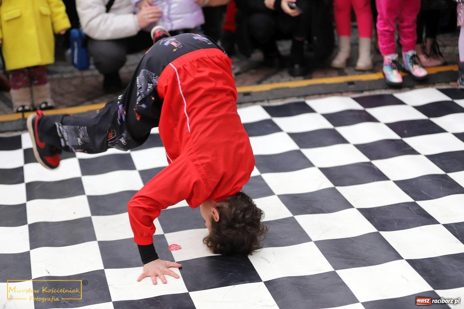 Zdjęcie w galerii na portalu naszraciborz.pl: Hip-hop i Skaza. Orkiestrowe taneczne show [FOTO i WIDEO] wiadomości z regionu