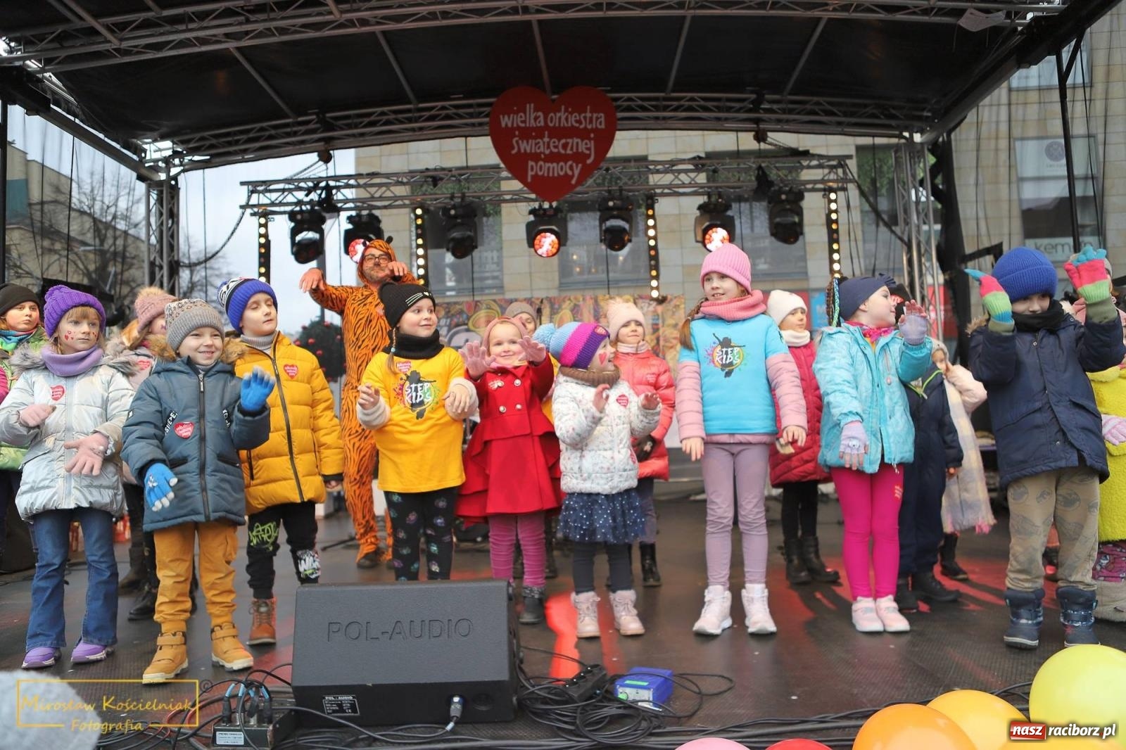Zdjęcie w galerii na portalu naszraciborz.pl: Kubuś Puchatek, Tygrysek i zumba [FOTO i WIDEO] wiadomości z regionu