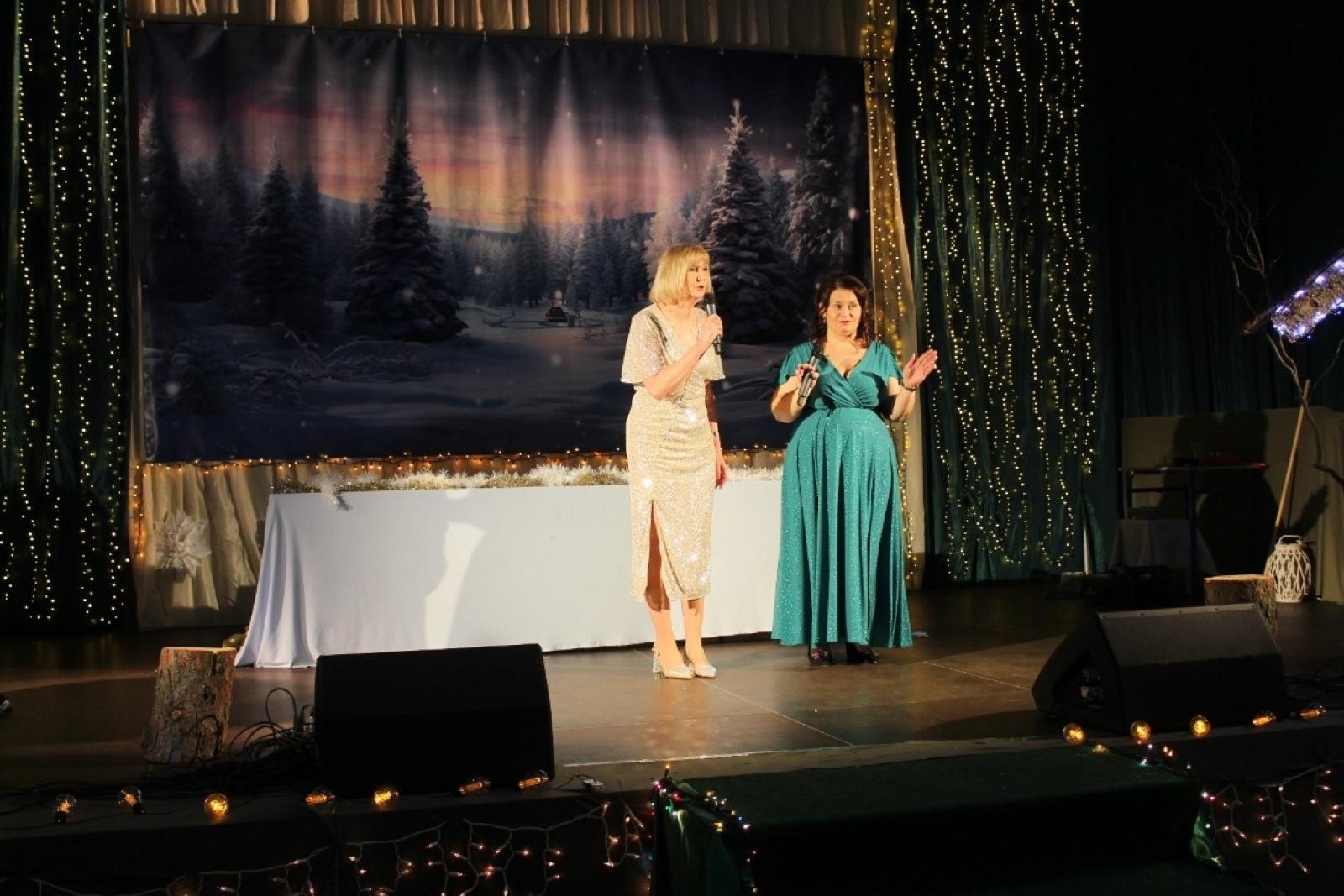 Zdjęcie w galerii na portalu naszraciborz.pl: Bajkowy koncert noworoczny w Szkole Podstawowej w Lubomi wiadomości z regionu