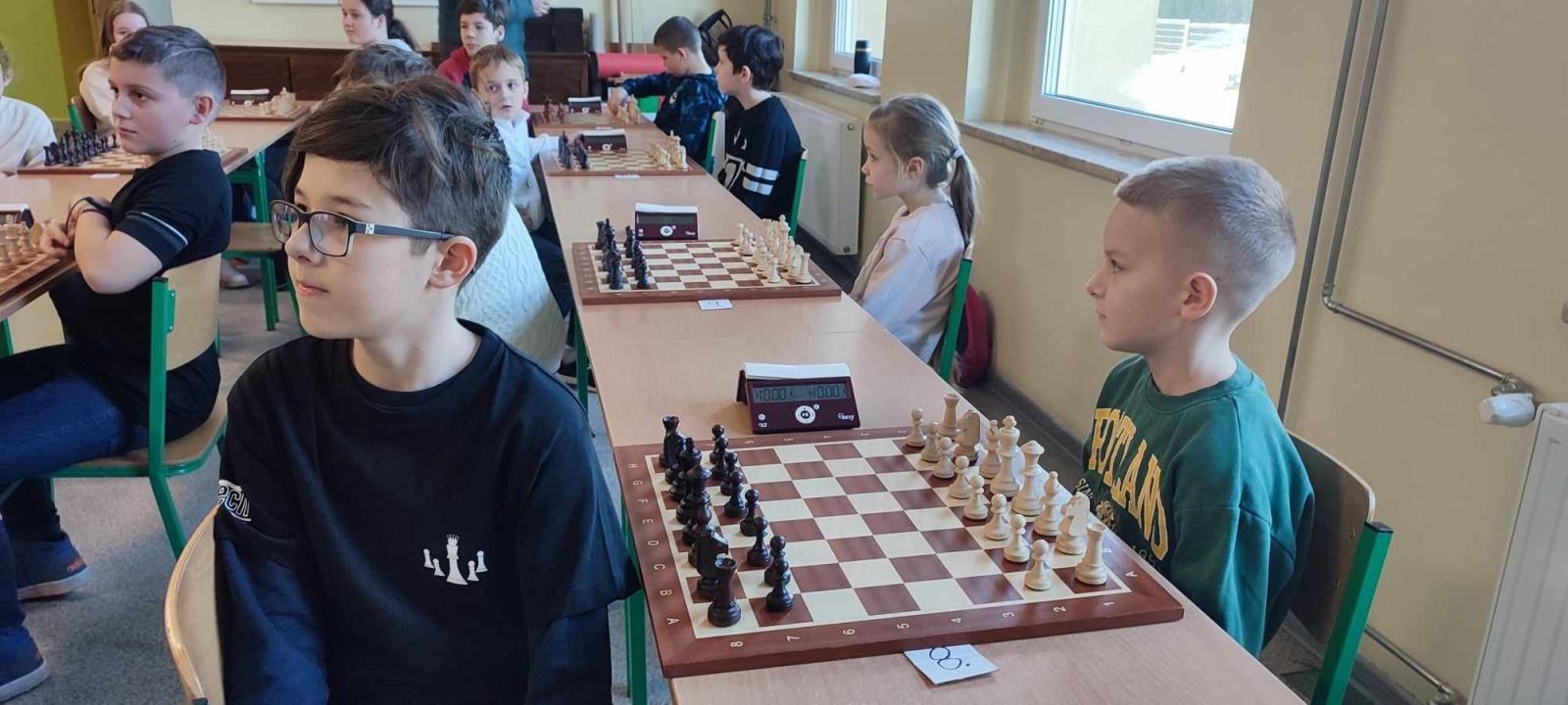 Zdjęcie w galerii na portalu naszraciborz.pl: Szachowe zmagania w Tworkowie wiadomości z regionu
