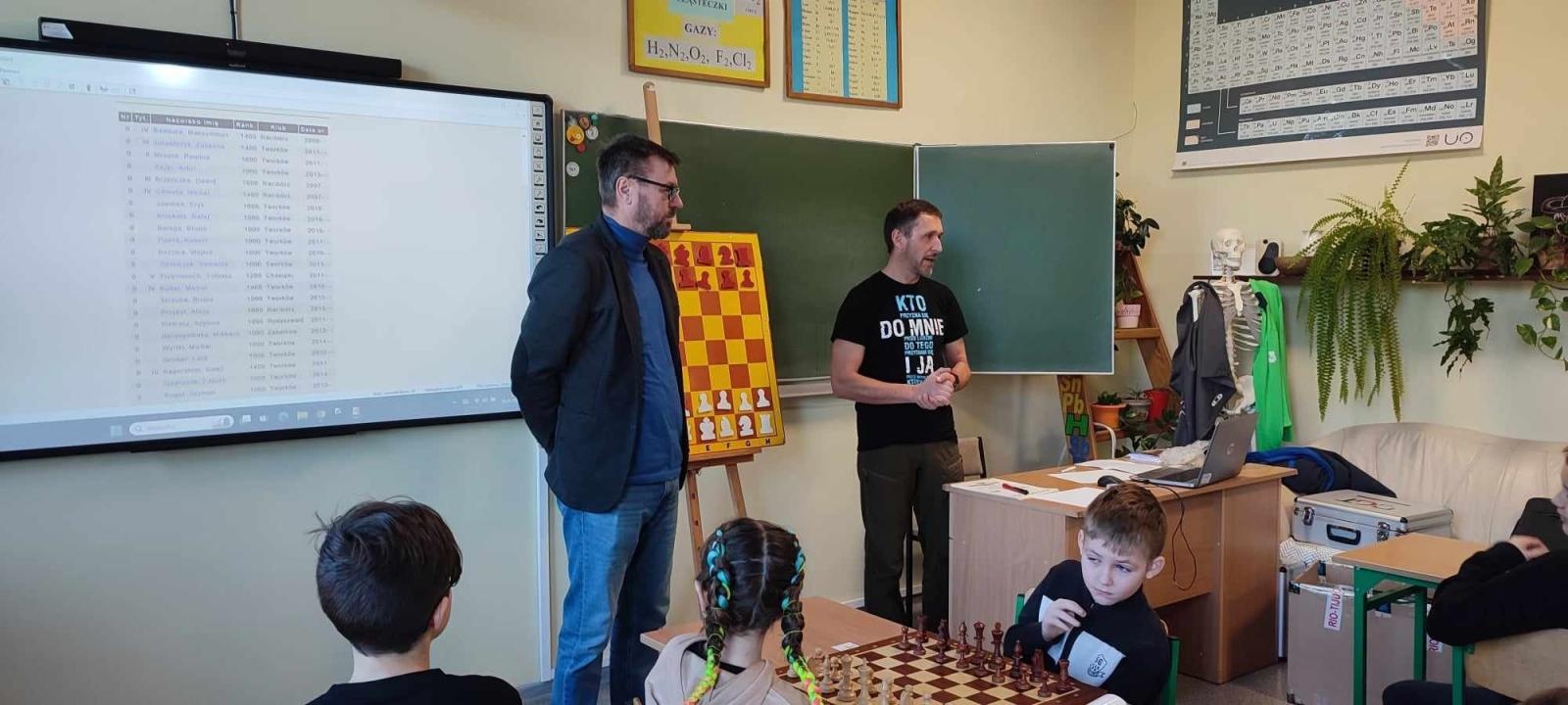 Zdjęcie w galerii na portalu naszraciborz.pl: Szachowe zmagania w Tworkowie wiadomości z regionu