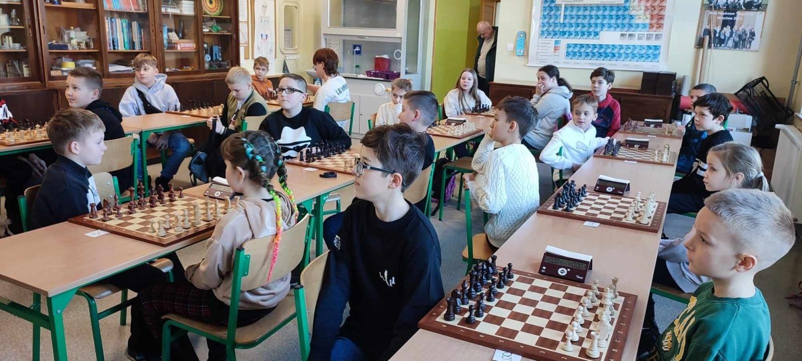 Zdjęcie w galerii na portalu naszraciborz.pl: Szachowe zmagania w Tworkowie wiadomości z regionu