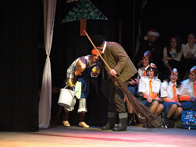 Zdjęcie w galerii na portalu naszraciborz.pl: Gwiazdka serc - udany show w Strzesze wiadomości z regionu