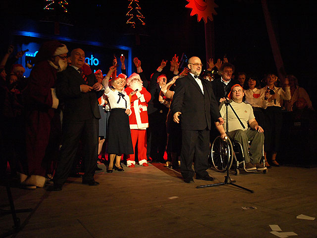 Zdjęcie w galerii na portalu naszraciborz.pl: Gwiazdka serc - udany show w Strzesze wiadomości z regionu