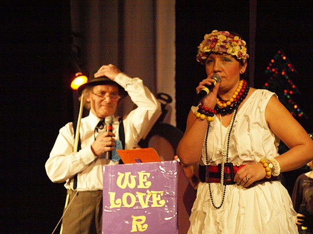 Zdjęcie w galerii na portalu naszraciborz.pl: Gwiazdka serc - udany show w Strzesze wiadomości z regionu