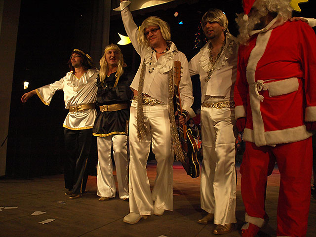 Zdjęcie w galerii na portalu naszraciborz.pl: Gwiazdka serc - udany show w Strzesze wiadomości z regionu