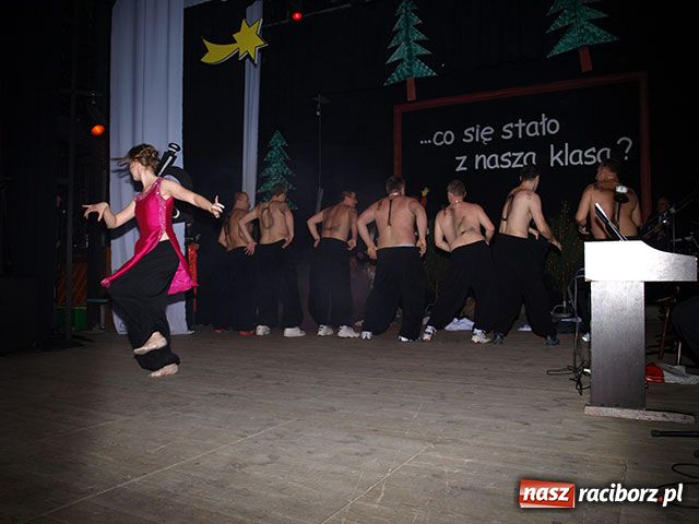 Zdjęcie w galerii na portalu naszraciborz.pl: Gwiazdka serc - udany show w Strzesze wiadomości z regionu