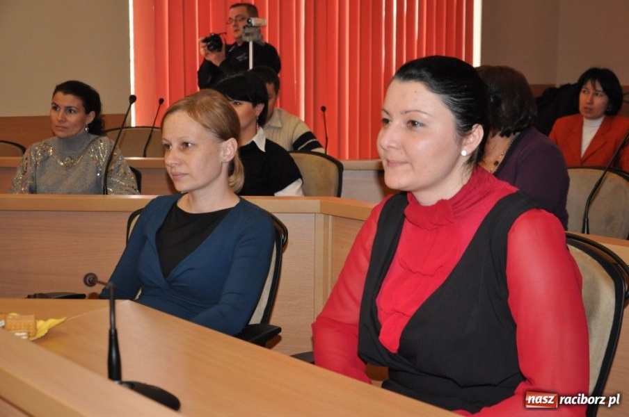 Zdjęcie w galerii na portalu naszraciborz.pl: Sięgnąć po tytuł profesora oświaty... wiadomości z regionu