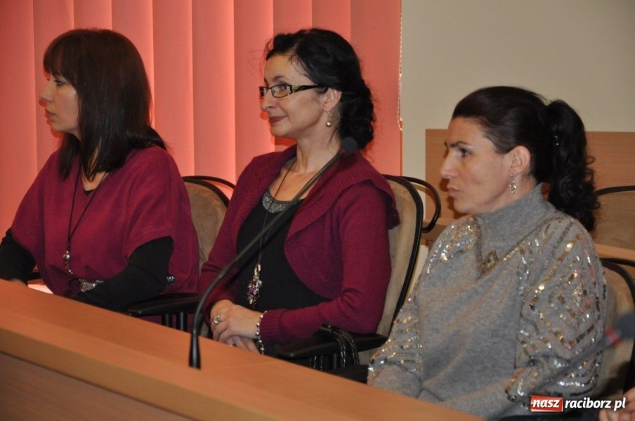 Zdjęcie w galerii na portalu naszraciborz.pl: Sięgnąć po tytuł profesora oświaty... wiadomości z regionu