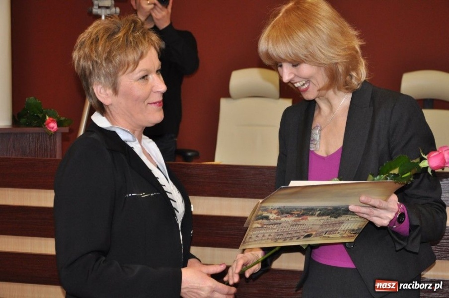 Zdjęcie w galerii na portalu naszraciborz.pl: Sięgnąć po tytuł profesora oświaty... wiadomości z regionu