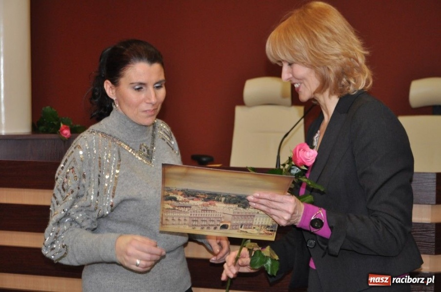 Zdjęcie w galerii na portalu naszraciborz.pl: Sięgnąć po tytuł profesora oświaty... wiadomości z regionu