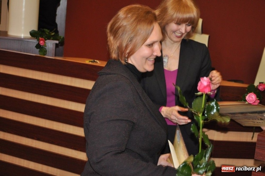 Zdjęcie w galerii na portalu naszraciborz.pl: Sięgnąć po tytuł profesora oświaty... wiadomości z regionu