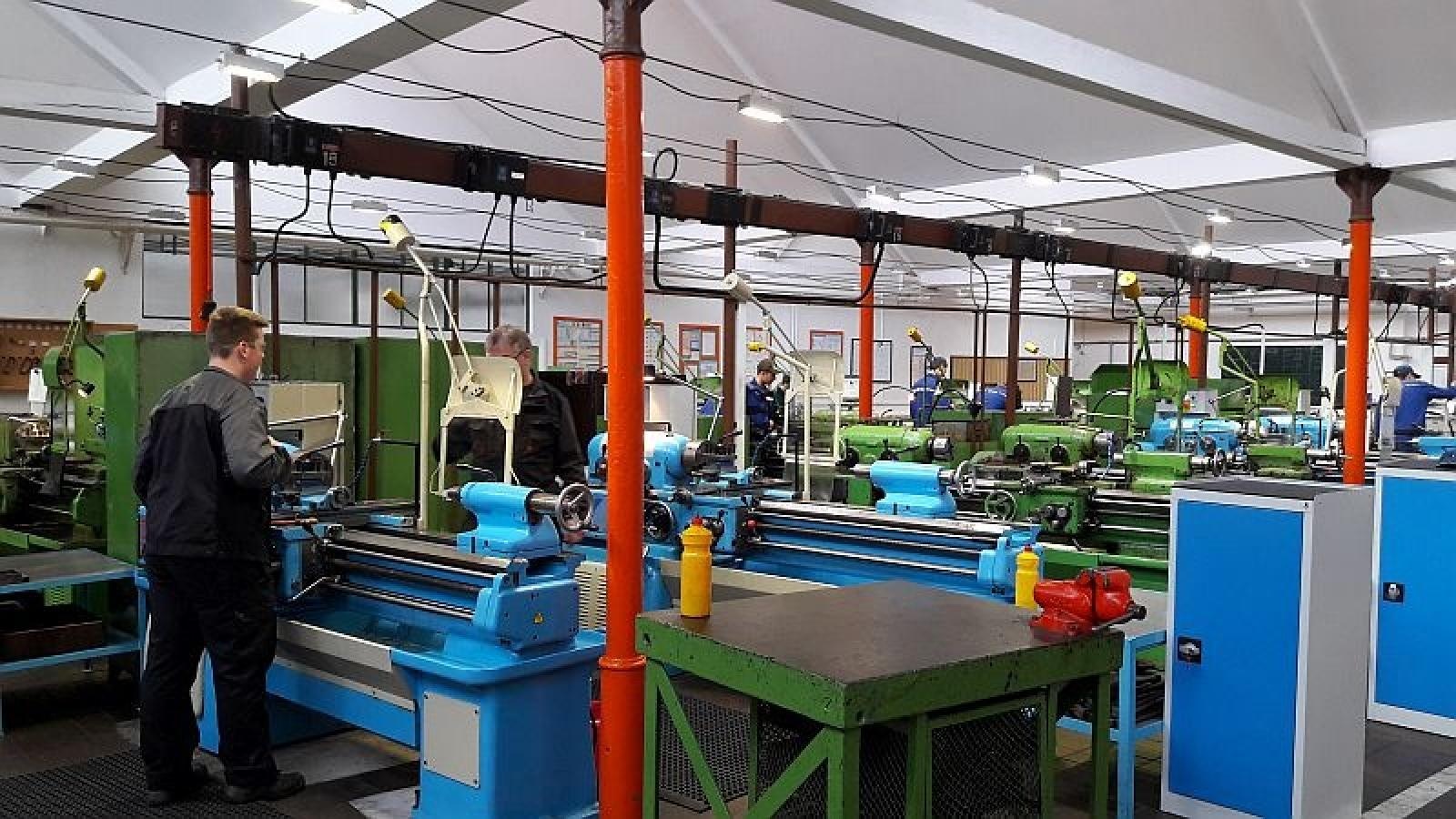 Zdjęcie w galerii na portalu naszraciborz.pl: Ferie z Erasmusem. Uczniowie Mechanika na praktyce zagranicznej wiadomości z regionu