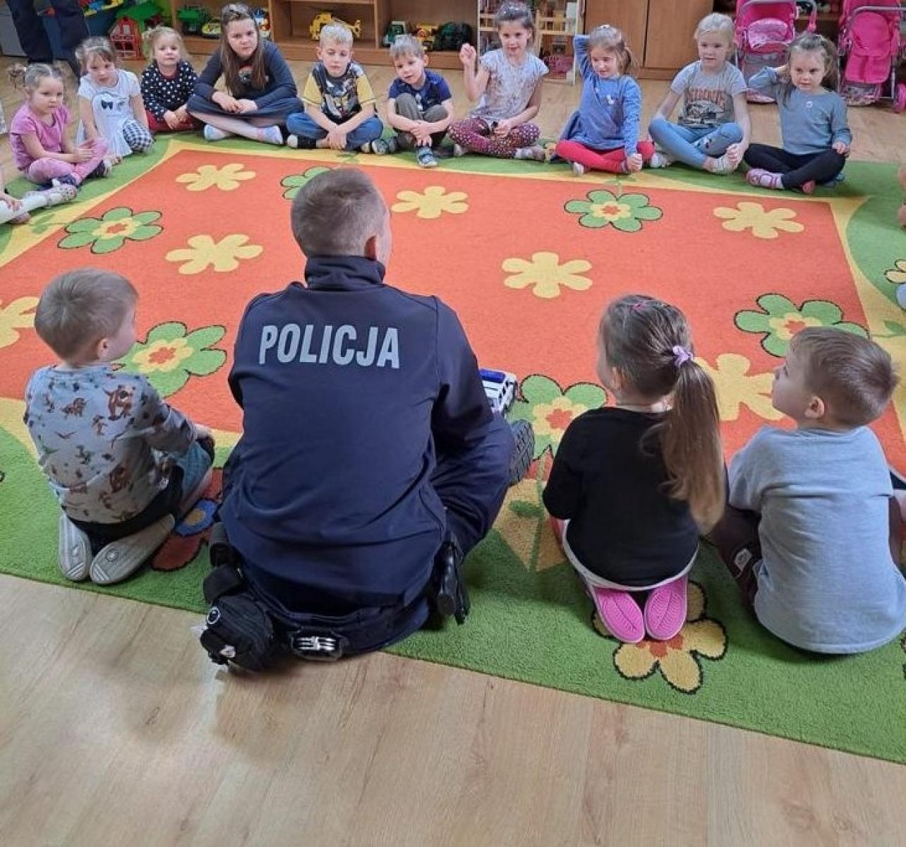 Zdjęcie w galerii na portalu naszraciborz.pl: Przedszkolaki z Samborowic wiedzą jak się bezpiecznie zachować wiadomości z regionu