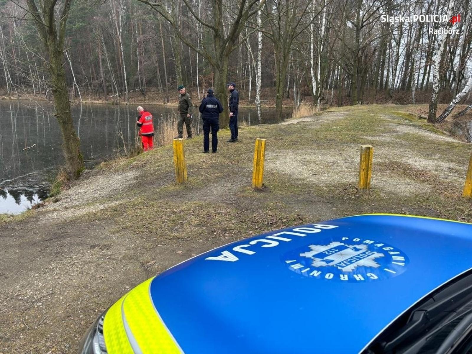 Zdjęcie w galerii na portalu naszraciborz.pl: Policjanci i WOPR kontrolowali zbiorniki wiadomości z regionu