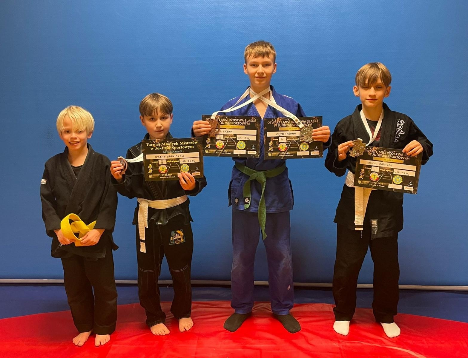 Zdjęcie w galerii na portalu naszraciborz.pl: Raciborzanie z medalami na Otwartych Mistrzostwach Śląska w Ju Jitsu wiadomości z regionu