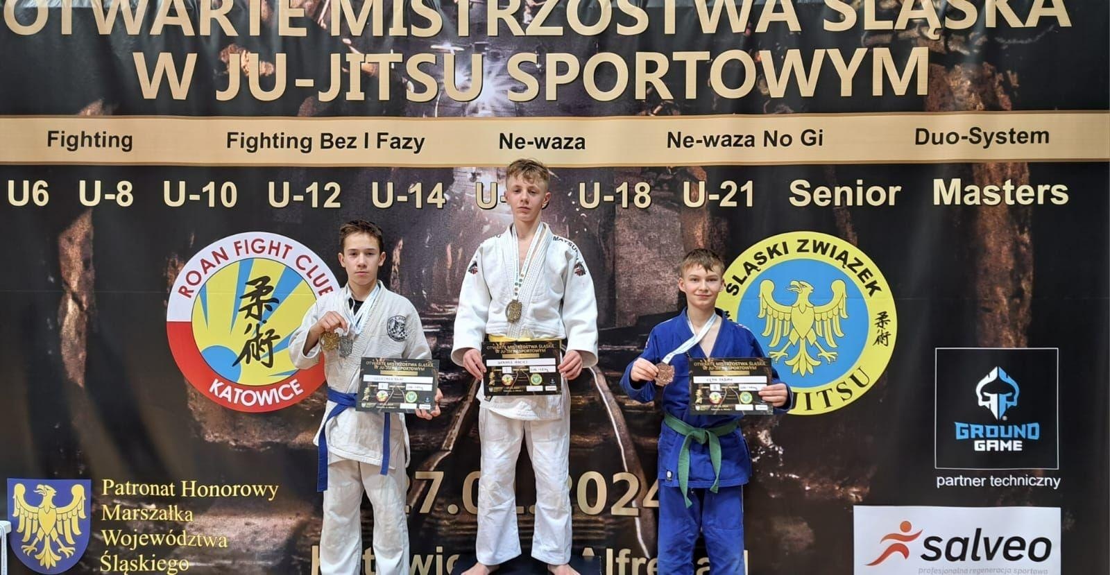 Zdjęcie w galerii na portalu naszraciborz.pl: Raciborzanie z medalami na Otwartych Mistrzostwach Śląska w Ju Jitsu wiadomości z regionu