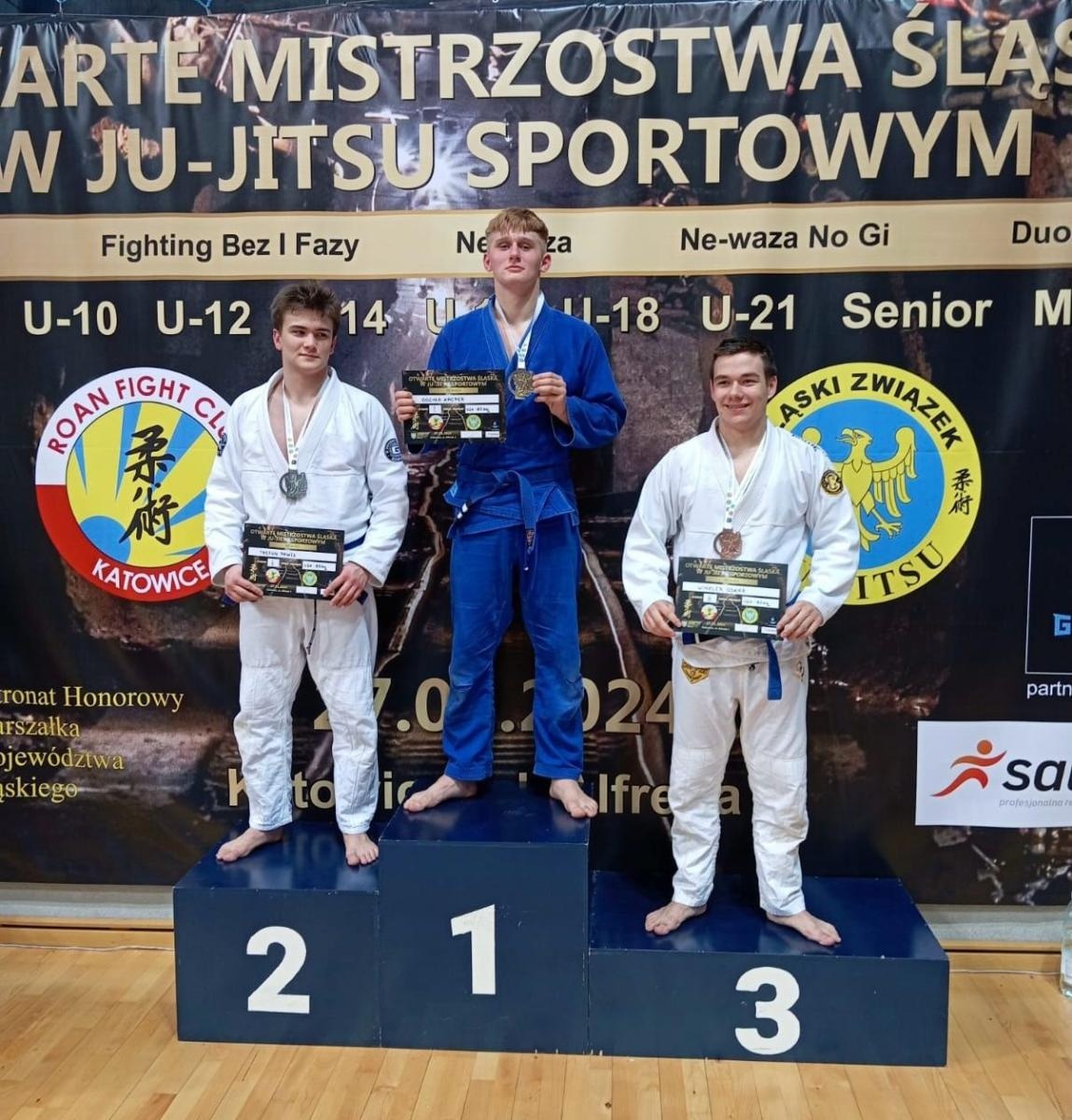 Zdjęcie w galerii na portalu naszraciborz.pl: Raciborzanie z medalami na Otwartych Mistrzostwach Śląska w Ju Jitsu wiadomości z regionu