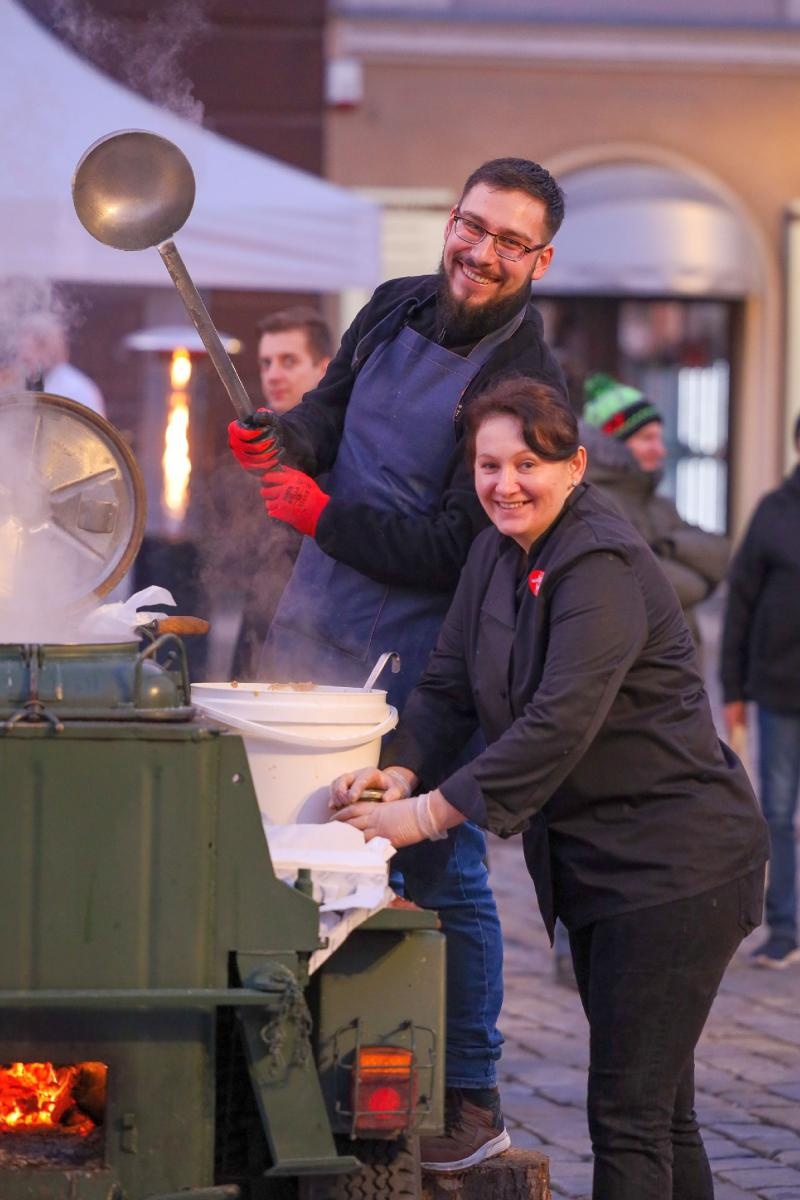 Zdjęcie w galerii na portalu naszraciborz.pl: Ależ to był 32. finał WOŚP w Raciborzu. Podsumowanie wiadomości z regionu