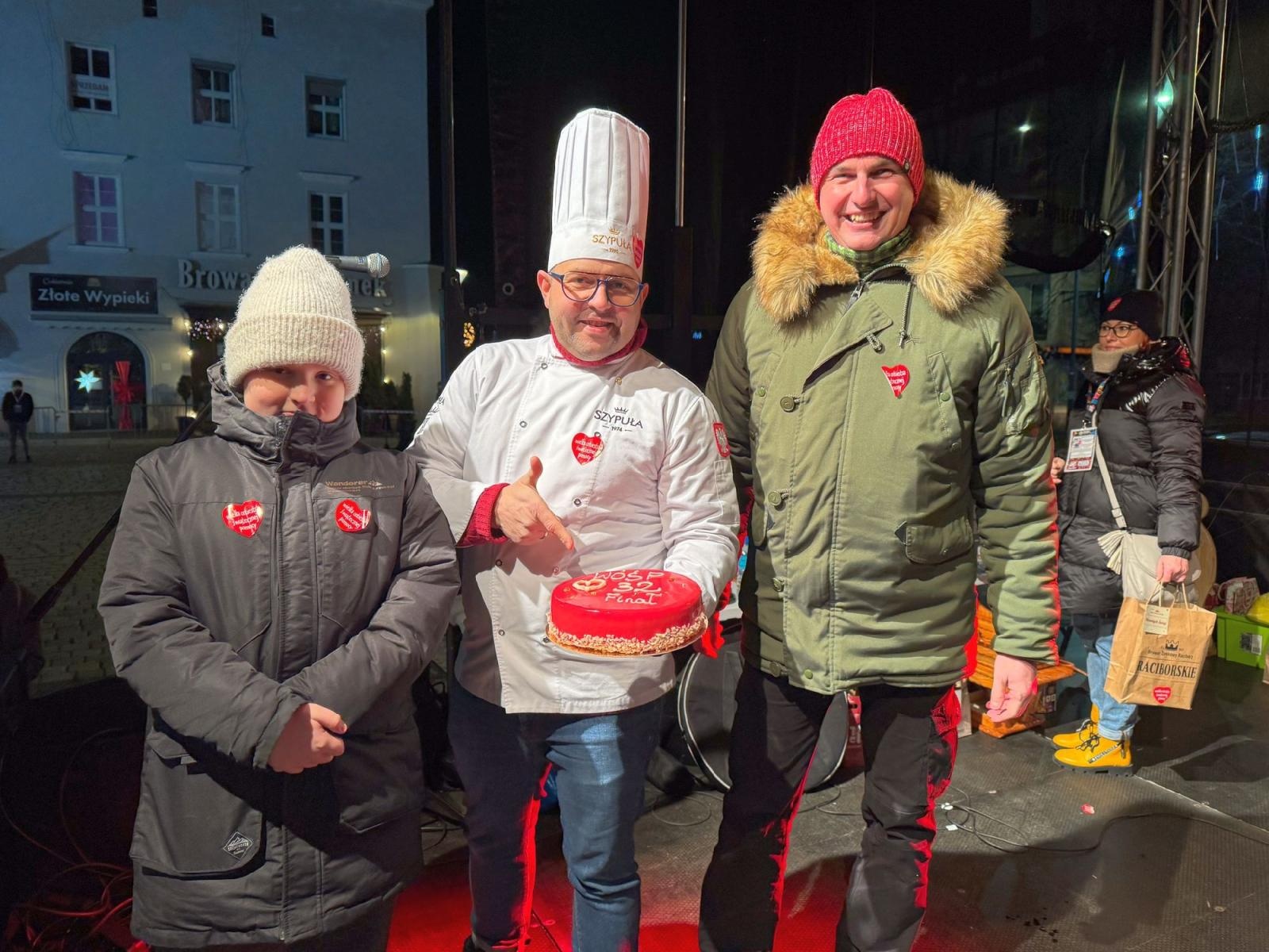 Zdjęcie w galerii na portalu naszraciborz.pl: Ależ to był 32. finał WOŚP w Raciborzu. Podsumowanie wiadomości z regionu