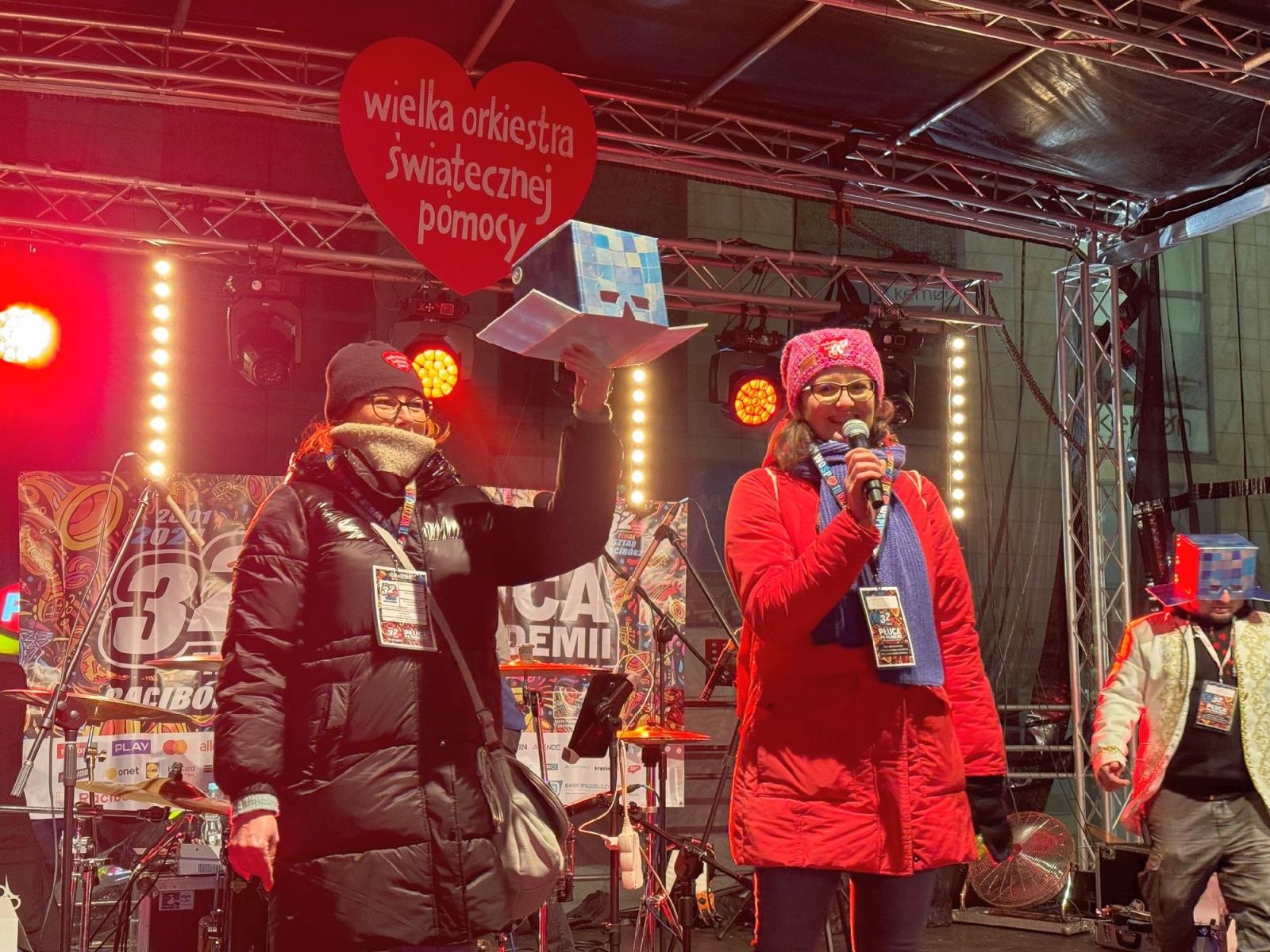 Zdjęcie w galerii na portalu naszraciborz.pl: Ależ to był 32. finał WOŚP w Raciborzu. Podsumowanie wiadomości z regionu