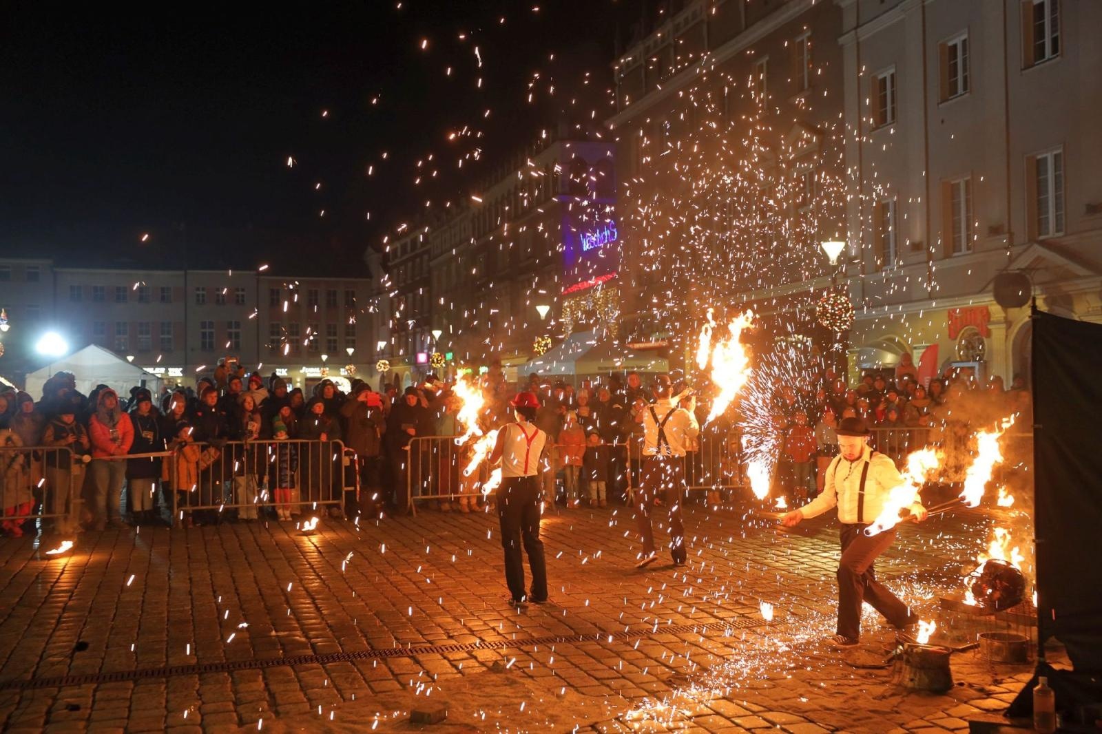 Zdjęcie w galerii na portalu naszraciborz.pl: Ależ to był 32. finał WOŚP w Raciborzu. Podsumowanie wiadomości z regionu