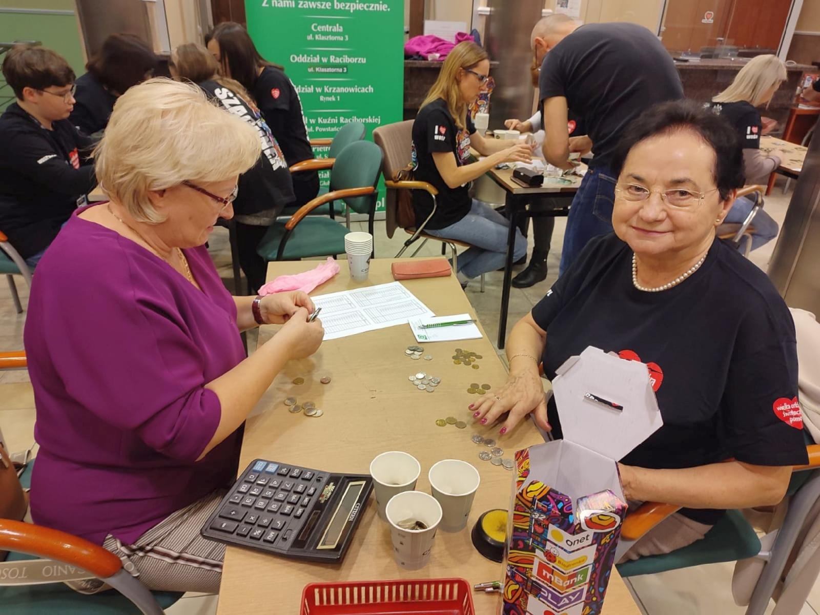 Zdjęcie w galerii na portalu naszraciborz.pl: Ależ to był 32. finał WOŚP w Raciborzu. Podsumowanie wiadomości z regionu