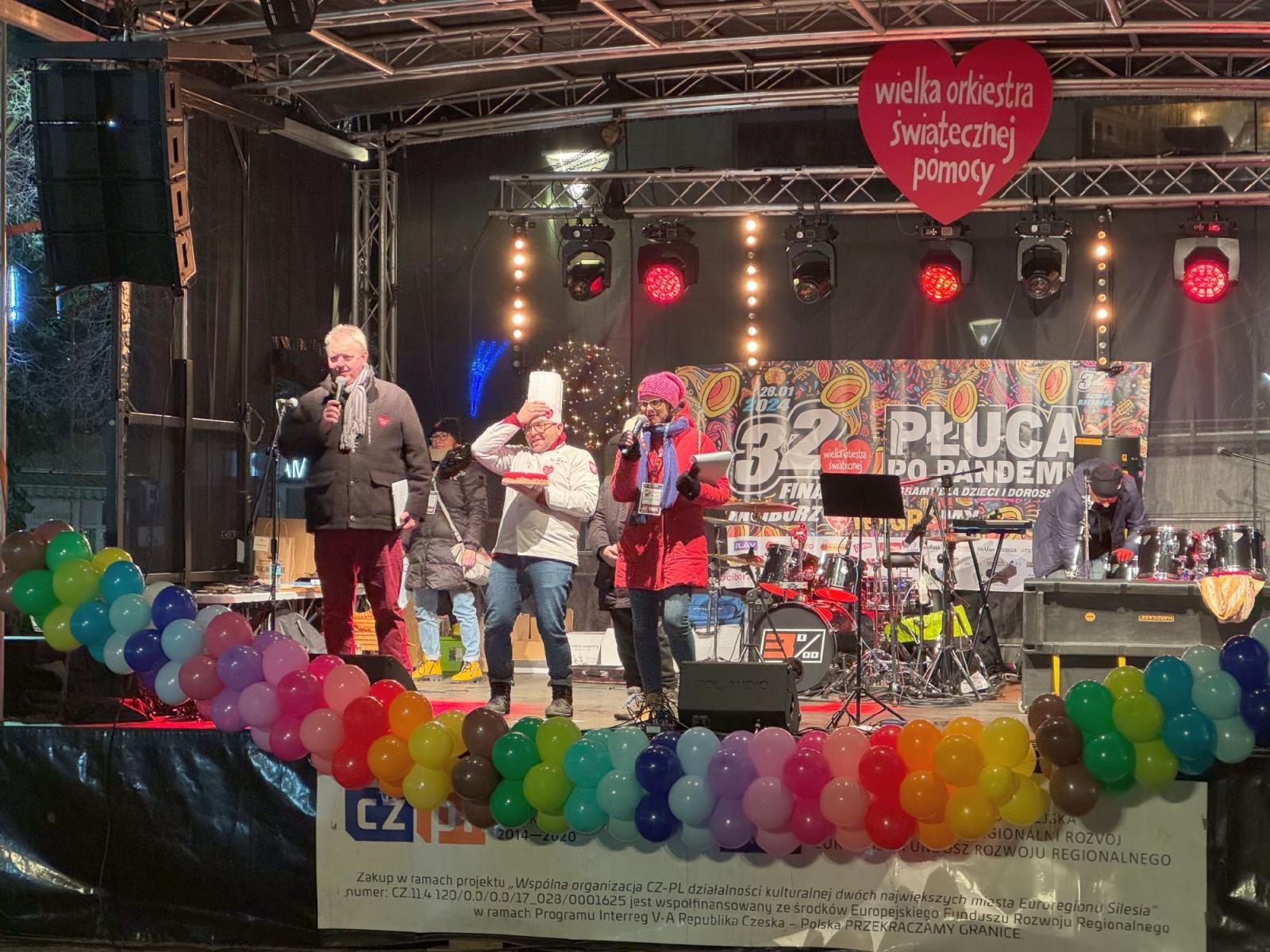 Zdjęcie w galerii na portalu naszraciborz.pl: Ależ to był 32. finał WOŚP w Raciborzu. Podsumowanie wiadomości z regionu