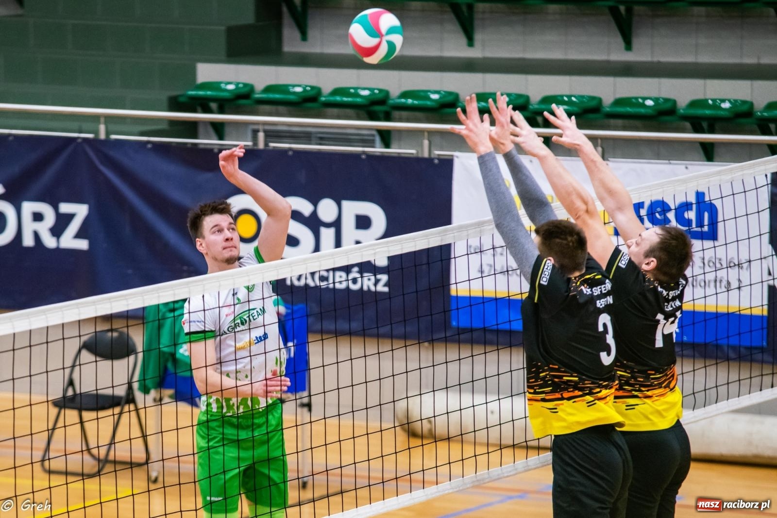 Zdjęcie w galerii na portalu naszraciborz.pl: Talent Cieszyn za silny dla siatkarzy z Raciborza [FOTO i WIDEO] wiadomości z regionu