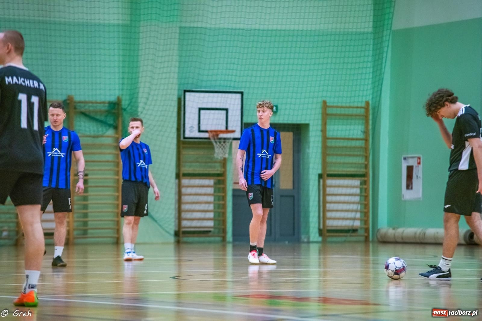 Zdjęcie w galerii na portalu naszraciborz.pl: Emocjonujący pojedynek Brexit Football i Startu Pietrowice Wielkie [FOTO] wiadomości z regionu