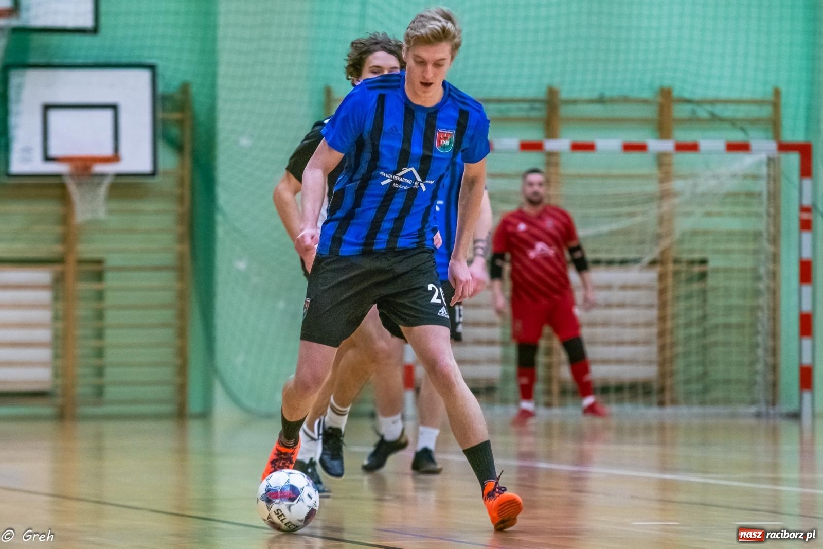 Zdjęcie w galerii na portalu naszraciborz.pl: Emocjonujący pojedynek Brexit Football i Startu Pietrowice Wielkie [FOTO] wiadomości z regionu