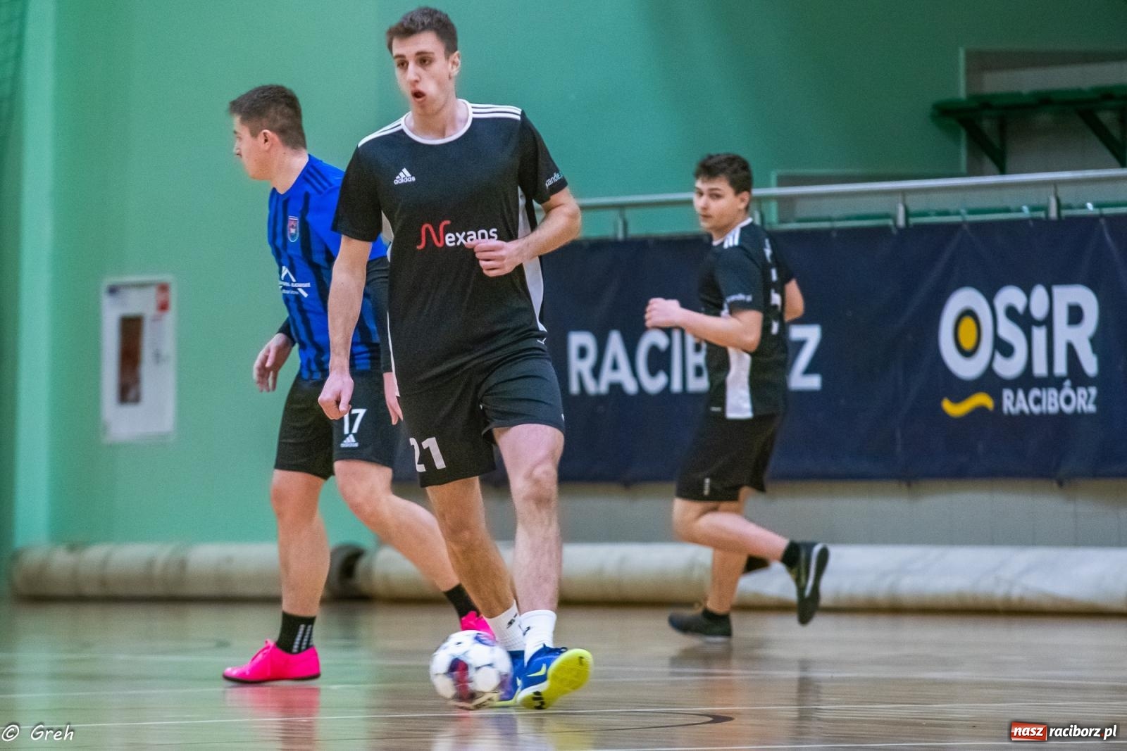 Zdjęcie w galerii na portalu naszraciborz.pl: Emocjonujący pojedynek Brexit Football i Startu Pietrowice Wielkie [FOTO] wiadomości z regionu