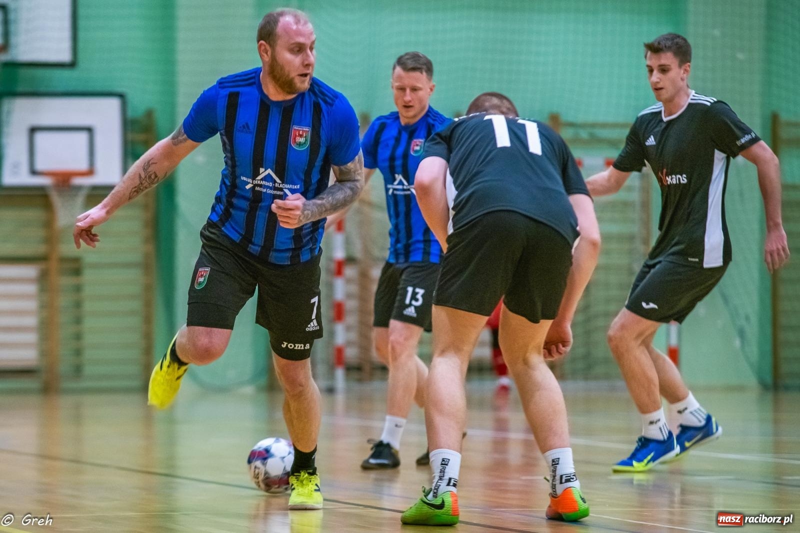 Zdjęcie w galerii na portalu naszraciborz.pl: Emocjonujący pojedynek Brexit Football i Startu Pietrowice Wielkie [FOTO] wiadomości z regionu